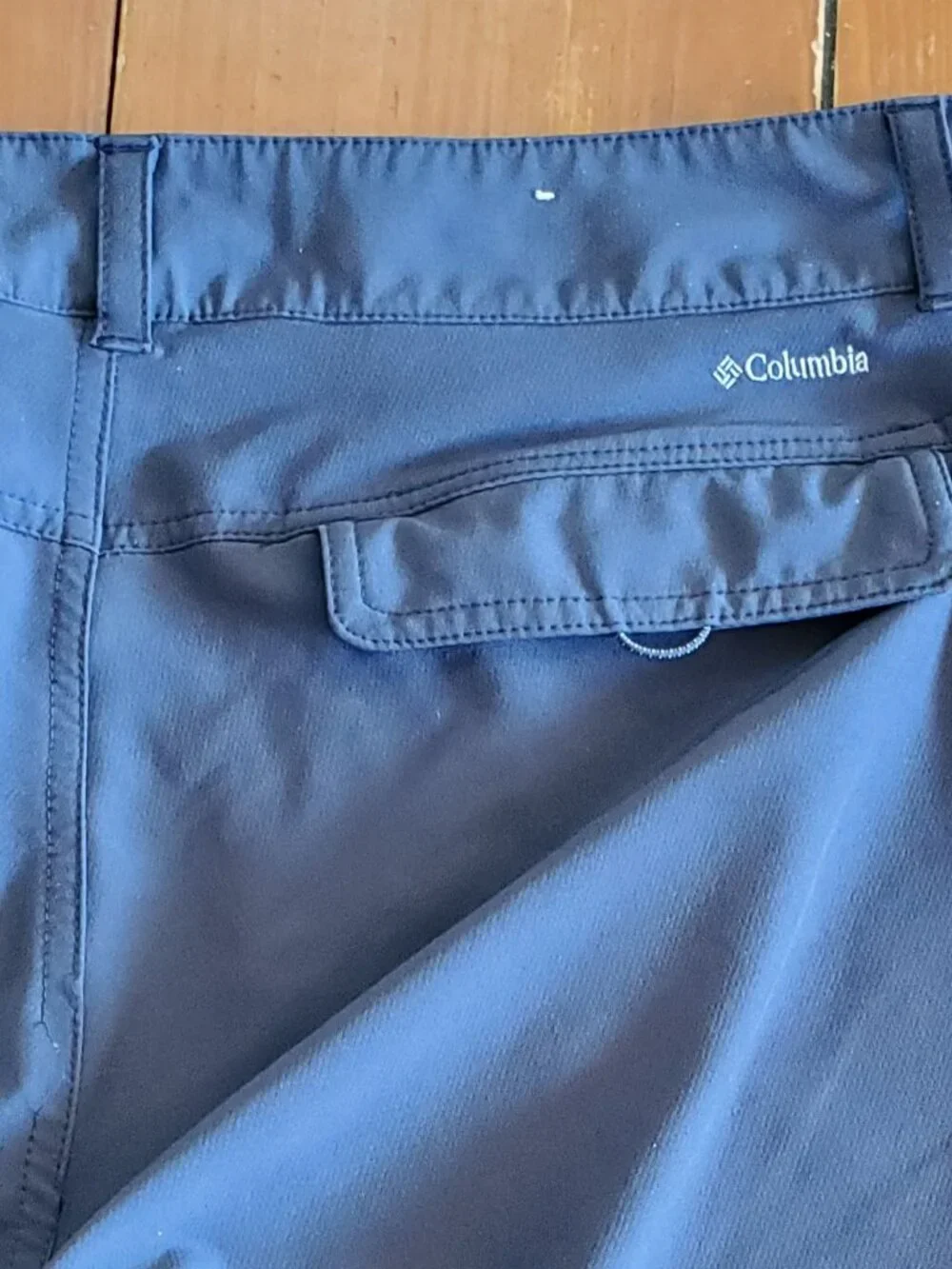Women's Columbia Cargo Style Shorts  Knee Length Size 14 Smokey Blue
